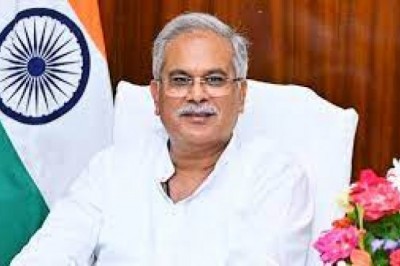कृष्ण कुंज अभियान का आगाज, नगर पंचायत वाड्रफनगर में रोपे गए पौधे