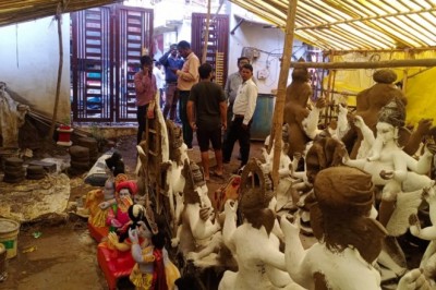 निगम का राजस्व अमला ने किया गणेश प्रतिमा निर्माण स्थल का निरीक्षण