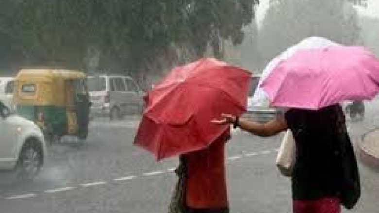 रायपुर में लगातार 4 घंटे तक बाधित रहा आवागमन, AIIMS के पास हुई घटना,भारी बारिश की वजह से