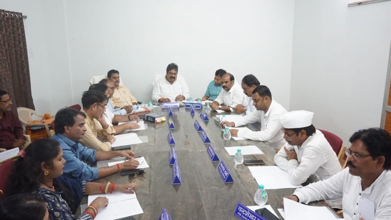 छावनी चौक में स्थापित होगी शहीद चुम्मन यादव की प्रतिमा, महापौर नीरज पाल की अध्यक्षता में महापौर परिषद की हुई बैठक, शहर हित में लिए गए कई महत्वपूर्ण फैसले