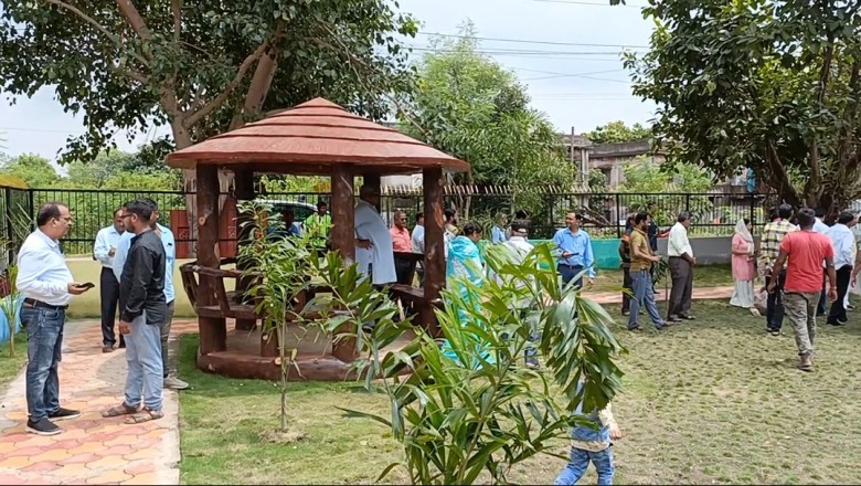 गार्डन लोकार्पण के दौरान वार्डवासियों ने विधायक,महापौर व पार्षद का किया आभार व्यक्त