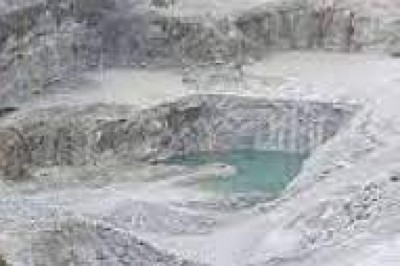 केसीजी में सीमेंट ग्रेड चूना पत्थर का भंडार,एमएमसी में कच्चे लोहे की दो खदानें, उच्च क्वालिटी का तेंदूपत्ता