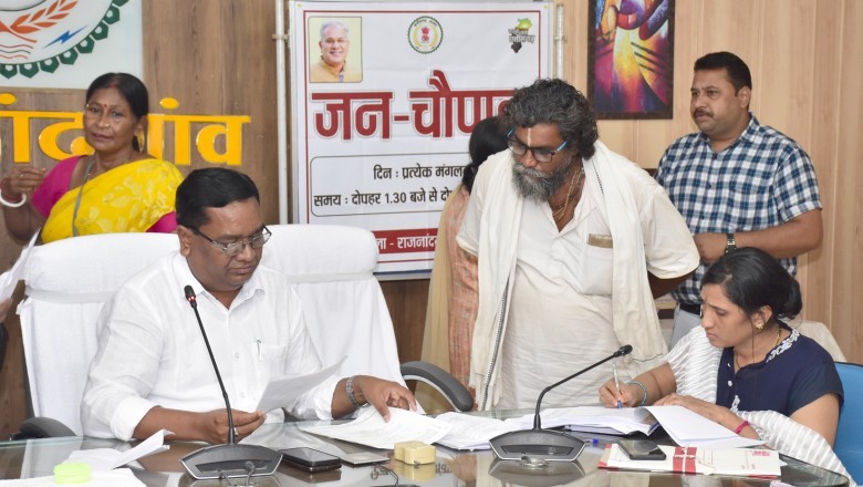 जनचौपाल में जनसामान्य के चेहरों पर आई खुशी