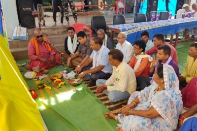 पाटन के ग्राम पंचायत भनसुली( के ) में ग्राम पंचायत में विभिन्न निर्माण कार्यों के लिए हुआ भूमिपूजन