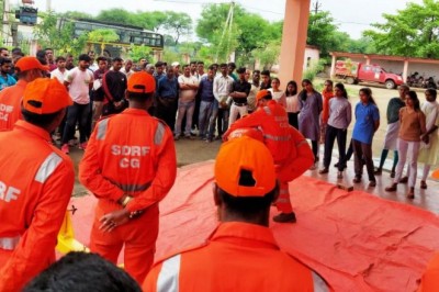 कलेक्टर ने सहारा इंडिया के निवेशकों को 7 करोड़ रूपए शीघ्रातिशीघ्र भुगतान करने एडीएम को दिये गये निर्देश