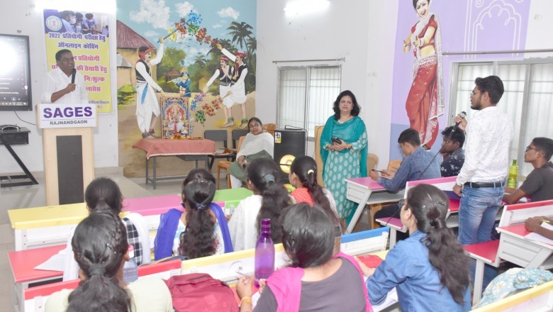 मंजिल तक पहुंचने के लिए करें मेहनत : कलेक्टर