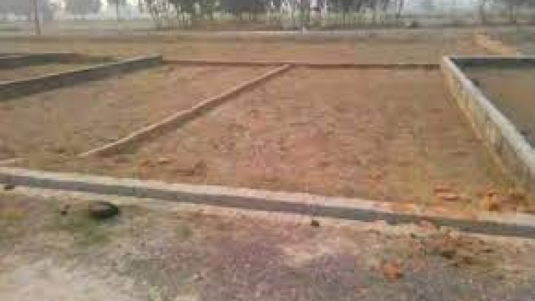 फिर अवैध प्लाटिंग से जुड़े 45 खसरे ज़िला प्रशासन ने किए ब्लाक