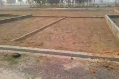 फिर अवैध प्लाटिंग से जुड़े 45 खसरे ज़िला प्रशासन ने किए ब्लाक