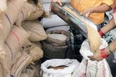केंद्रीय कर्मचारियों को भी डीए का दिवाली गिफ्ट ,मुफ्त राशन की स्कीम तीन महीने के लिए फिर बढ़ी :