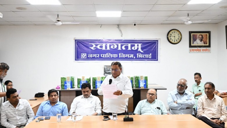 62 वर्ष की आयु पूर्ण करने के बाद मुख्य अभियंता संजीव ब्योहार सहित निगम के पांच अन्य कर्मचारी हुए सेवानिवृत्त,
