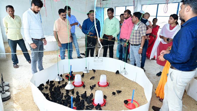 वनांचल क्षेत्र भर्रीटोला संकुल में एनआरएलएम के नेशनल मिशन मैनेजर का भ्रमण