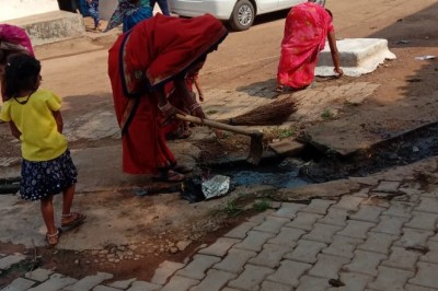 माँ लक्ष्मी स्व . सहायता समूह : महात्मा गांधी जी की जयंती मनाया गया: