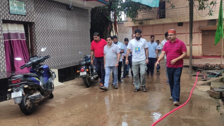 निगम आयुक्त रोहित व्यास भिलाई के वार्ड क्षेत्रों का कर रहे हैं दौरा, सोर्स कलेक्शन के दौरान सूखा और गीला कचरा अलग-अलग लेने के दिए निर्देश