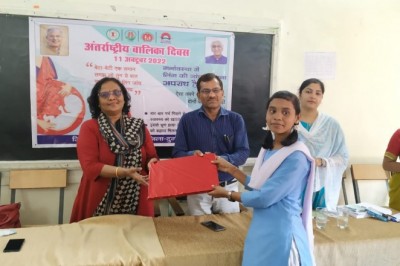 समाज के बेहतर विकास के लिए कन्या भ्रूण हत्या रोकने का लिया संकल्प