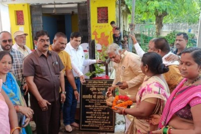 पटरीपार क्षेत्र के लोगों को मिलेगी सीमेंट सड़क की सुविधा,विकास कार्य के लिए विधायक व महापौर ने किया भूमिपूजन: