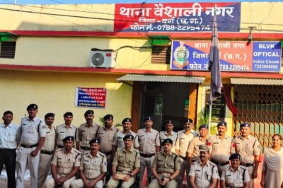 पुलिस अधीक्षक ने वैशाली नगर थाने का किया वार्षिक निरीक्षण