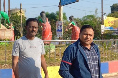 सड़क किनारे मलबा पड़े होने के कारण आवागमन में बाधा के साथ दुर्घटना की संभावना भी बढ़ जाती है, तत्काल कार्यवाही के निर्देश: