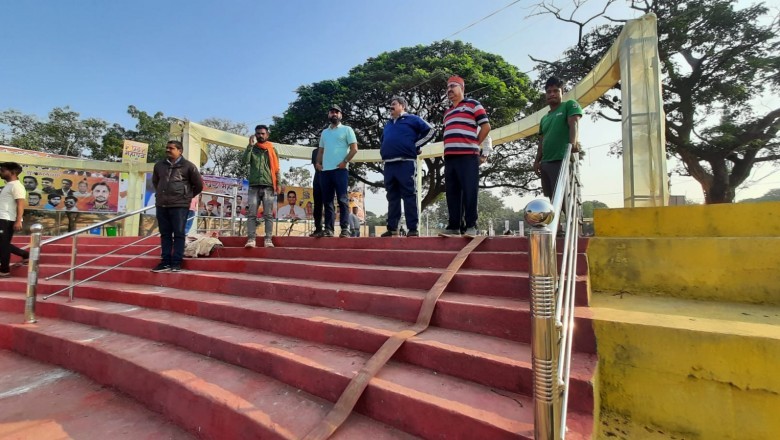 महापौर नीरज पाल एवं निगम आयुक्त रोहित व्यास ने छठ पर्व को देखते हुए अल सुबह तालाबों का लिया जायजा,