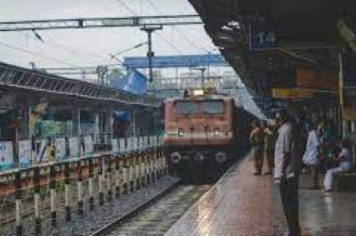 3 ट्रेनों का रूट बदला ,Chhattisgarh से गुजरने वाली 24 ट्रेनें Railway ने फिर की रद्द :