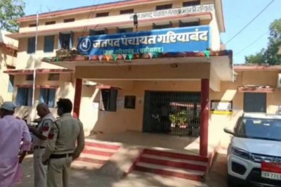 रिश्वत लेते डिप्टी कलेक्टर को एसीबी की टीम ने रंगे हाथों पकड़ा :