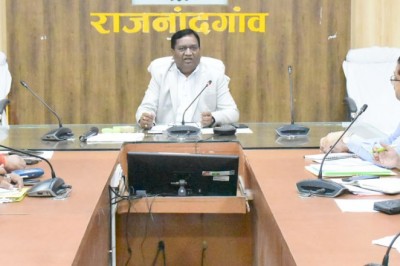 शिक्षा की गुणवत्ता बढ़ाने के लिए व्यवस्था को मजबूत बनाएं : कलेक्टर