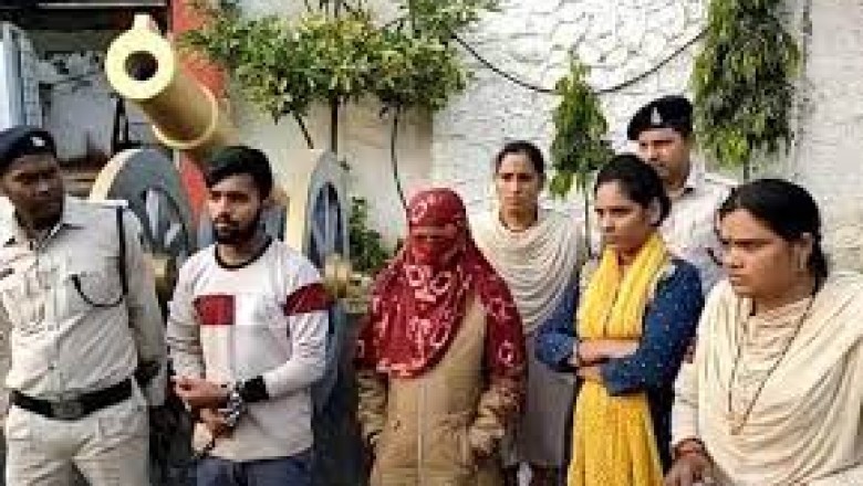 मोबाइल में यूपीआई जनरेट कर निकाले 18 लाख, 3 आरोपी गिरफ्तार :