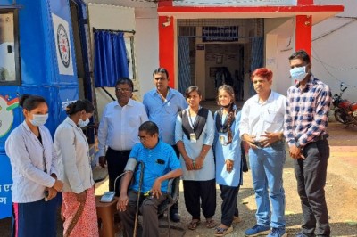 मुख्यमंत्री मोबाइल मेडिकल यूनिट से स्वास्थ्य सुविधाओं में हुई बढ़ोतरी :