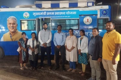 मुख्यमंत्री शहरी स्लम स्वास्थ्य योजना - मोबाईल मेडिकल यूनिट वेन से स्वास्थ्य परीक्षण को मिल रहा अच्छा प्रतिसात