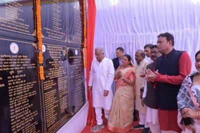मुख्यमंत्री ने खुज्जी विधानसभा क्षेत्र अंतर्गत 42 करोड़ 61 लाख 22 हजार रूपए के 43 विकास कार्यों का किया लोकार्पण एवं भूमिपूजन