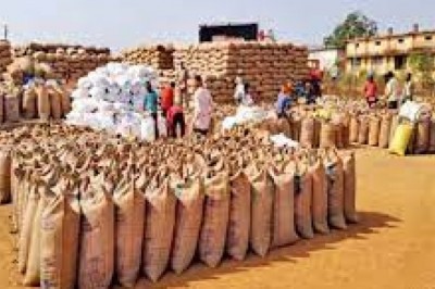 तीनों जिले के निर्धारित 149 खरीदी केंद्रों में धान की आवक जारी :