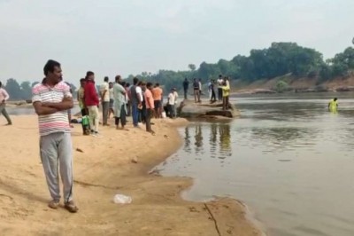 शबरी नदी में डूबने से बैंक कैशियर की मौत, 3 माह पहले हुई थी शादी :