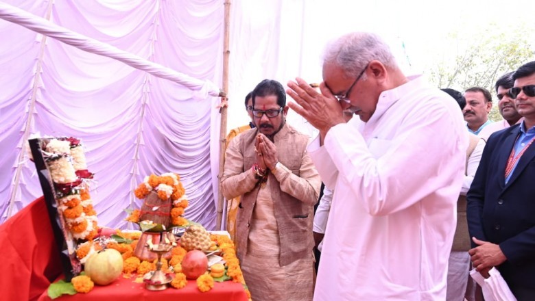 मुख्यमंत्री ने भेंट-मुलाकात के दौरान राजनांदगांव क्षेत्र के लिए 63 करोड़ 61 लाख 21 हजार रूपए के 22 विकास कार्यों का लोकार्पण एवं भूमिपूजन किया