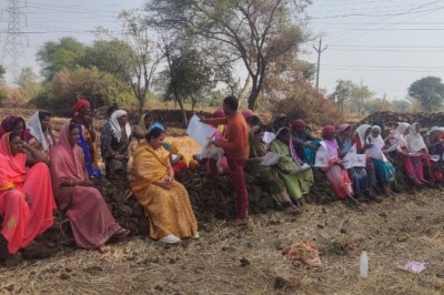 भानुप्रतापपुर उपचुनाव में छन्नी साहू का सतत जनसम्पर्क जारी , कहा भाजपा पहले अपना गिरेबान झांके