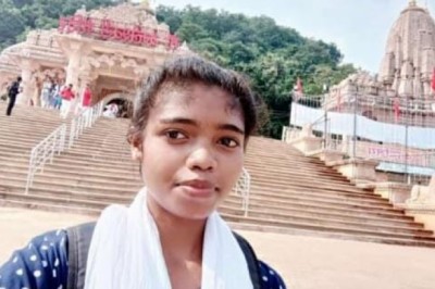 *छुरिया वनांचल की छात्रा का MBBS में सलेक्शन*