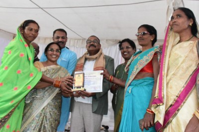 जिला स्तरीय छत्तीसगढिय़ा ओलम्पिक - विजेता खिलाडिय़ों को किया गया पुरस्कृत