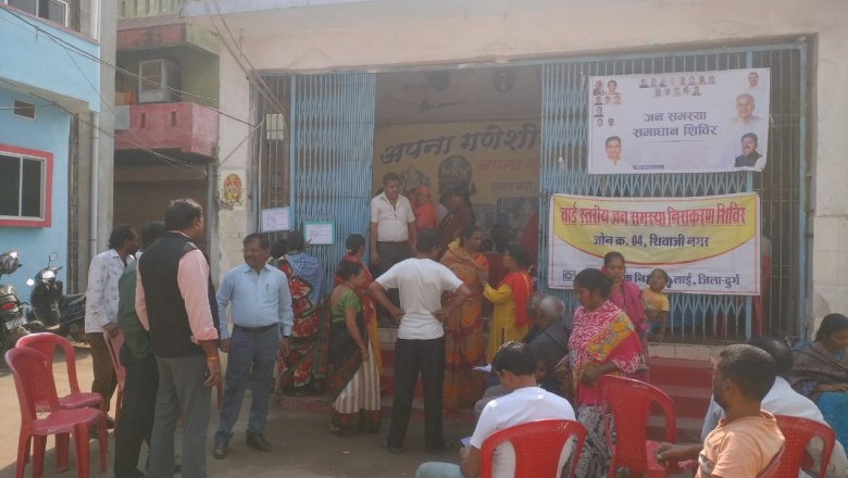 जनसमस्या निवारण शिविर को मिल रहा अच्छा प्रतिसाद-निगम आयुक्त रोहित व्यास ने दिए आवेदनों पर त्वरित कार्यवाही के निर्देश