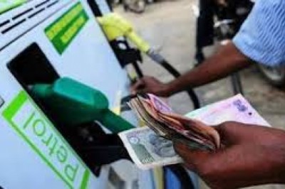 कच्चे तेल और डीजल के एक्सपोर्ट पर से विंडफॉल टैक्स (Windfall Tax) को घटाने का किया ऐलान