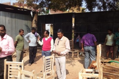 आवासीय क्षेत्र में व्यवसायिक उपयोग, फर्नीचर दुकान को बार-बार नोटिस देने के बाद भी था काम चालू, निगम ने किया सील बंद, रहवासियों ने की थी शिकायत