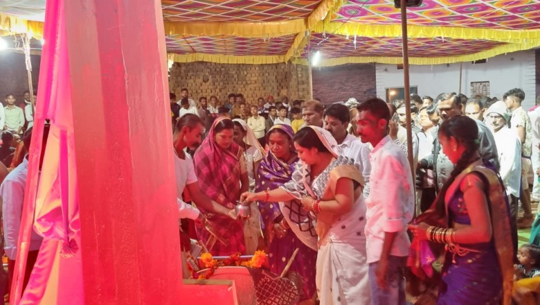 *बाबा गुरु घासीदास जी की जयंती कार्यक्रम में शामिल हुए नगर अध्यक्ष राजकुमारी सिन्हा