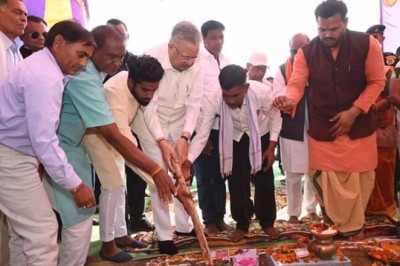 साहू सामुदायिक भवन का भूमि पूजन पूर्व मुख्यमंत्री डॉ रमन सिंह ने किया