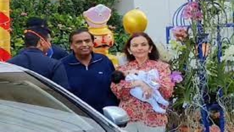 देश के सबसे अमीर बिजनेसमैन की बेटी ईशा अंबानी ने 19 नवंबर को अमेरिका के लॉस एंजिलिस में जुड़वां बच्चों को जन्म