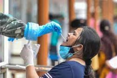 भारत में कोरोना के बढ़ते मामलों के बीच चीन समेत 6 देशों से आने वाले यात्रियों पर अगले हफ्ते से सख्ती बढ़ाई जाने की तैयारी