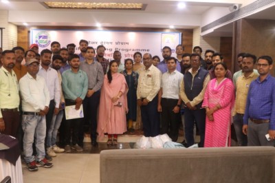 जिला जनसंपर्क कार्यालय दुर्ग नव पहल अभियान के तहत् धमधा में बनाया जा रहा है पुस्तकालय