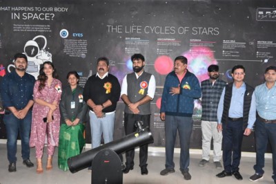 जिले का पहला एस्ट्रोनॉमी लैब भिलाई के सेक्टर 6 स्थित आत्मानंद स्कूल में खुला