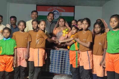 खिलाड़ी खेल का आंनद लें और खुद को तराशें, प्रयासों में कोई कमी न छोड़ें  - विधायक छन्‍नी साहू