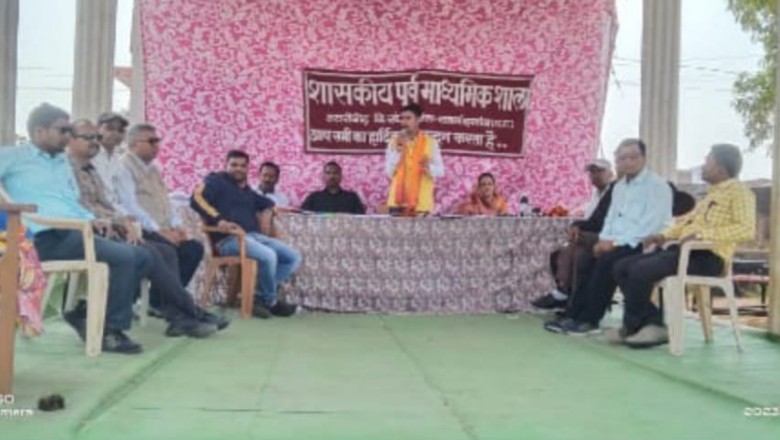 उसडीबोड में संकुल स्तरीय खेलकूद में रोशनी बनी संकुल चैंपियन