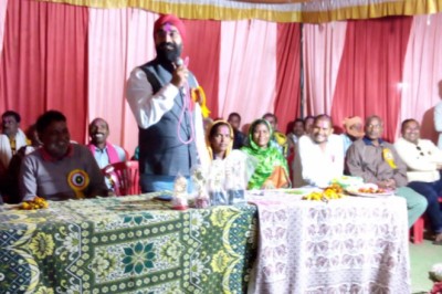 मानिकपुर शिवशक्ति क्रीड़ा क्लब के आयोजन में बतौर अतिथि पहुंचे जगजीत सिंह भाटिया
