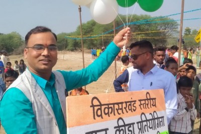 विकासखंड स्तरीय बाल क्रीडा प्रतियोगिता में जिला महामंत्री चुम्मन साहू ने की शिरकत