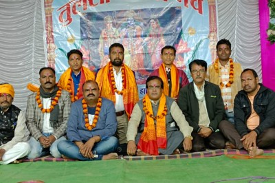 *गैंदाटोला में कवि सम्मेलन आयोजित*