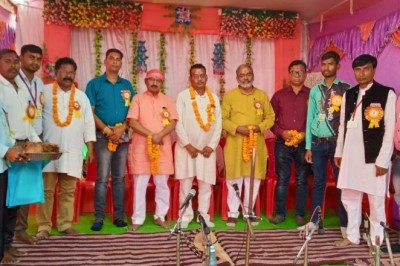 धुरापाठ के अंगना लोक कला महोत्सव आयोजित : ज़िला साहू संघ राजनांदगांव लोक कला महोत्सव में हुए शमिल